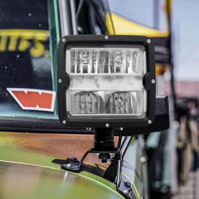 LED tractor work light for agriculture