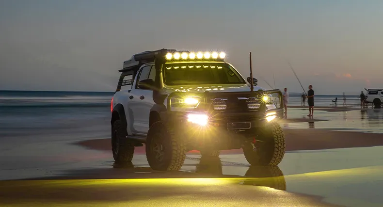 Fleet-grade LED warning light bar requiring documented ECE R65 type approval for European deployment