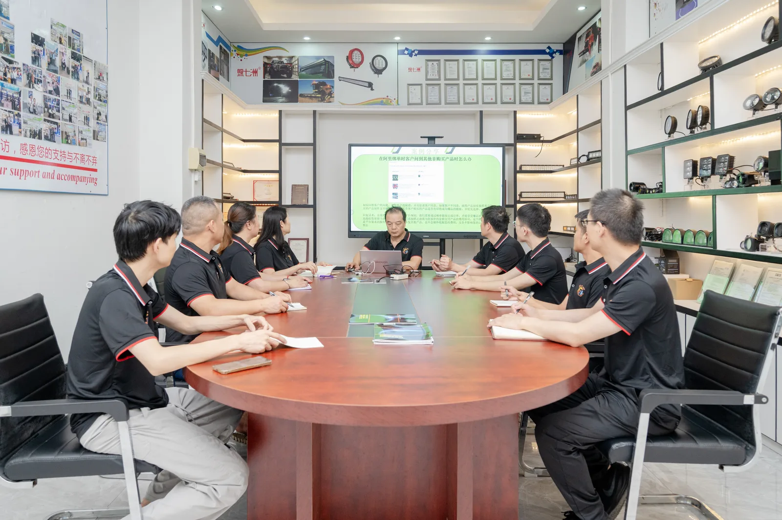 XRLL sales team during training session